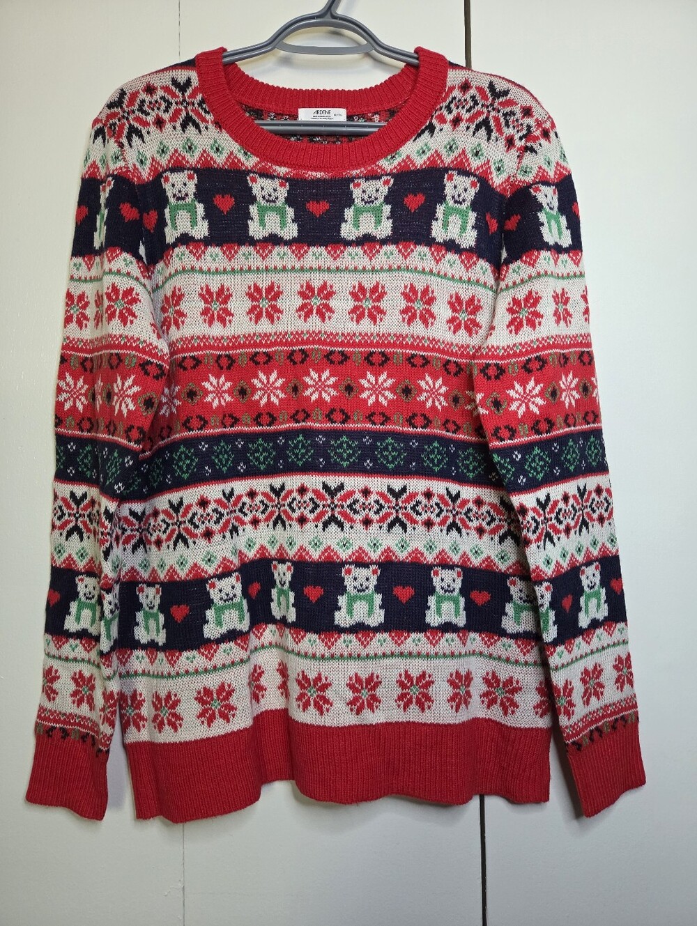 Ardene Women's XL Festive Red and Green Crewneck Cute Ugly Sweater Teddy Bears
